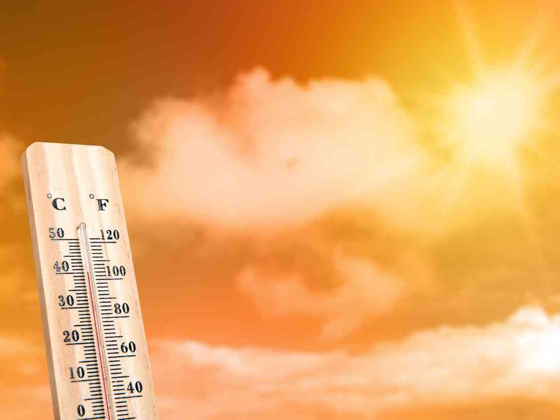 Immagine articolo: Meteo, nuova ondata di caldo e polvere del Sahara: domani attesi picchi fino a 45 gradi