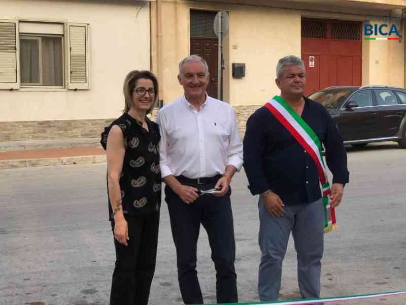 Immagine articolo: Inaugurata a Poggioreale la nuova piazza E.Berlinguer
