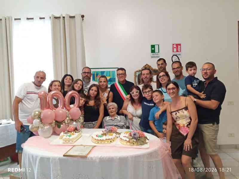 Immagine articolo: Menfi festeggia i 100 anni di Rosalia Errante